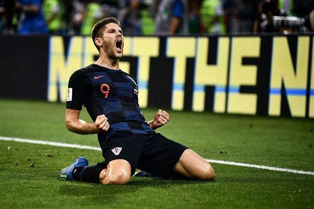  霍芬海姆锋线双星联手发威，轻取斯图加特稳固欧战区  